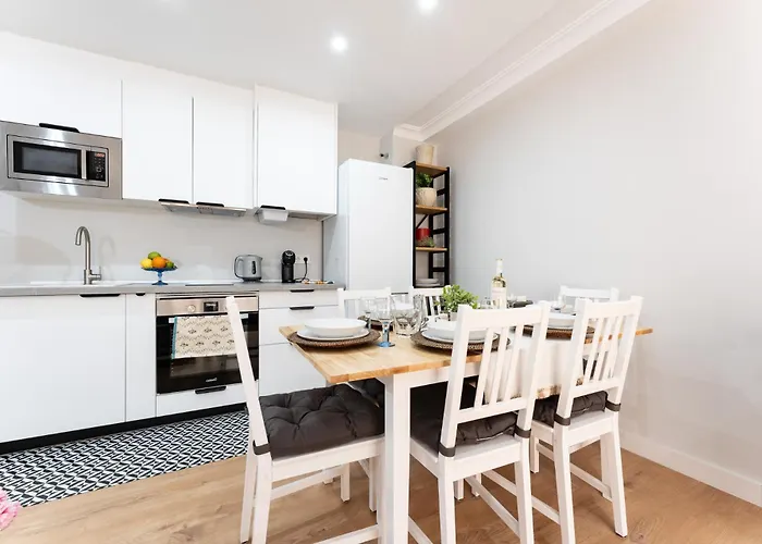 Apartment Malagasuite Niza Ii