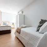 Malagasuite Niza Ii * Fuengirola